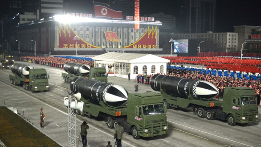 Video: Triều Tiên “khoe” tên lửa đạn đạo phóng từ tàu ngầm “mạnh nhất thế giới”