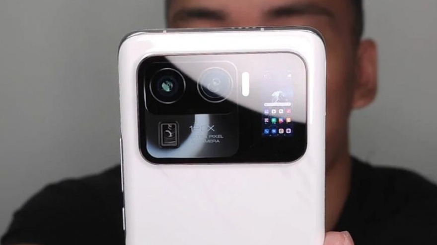 Chiếc điện thoại này của Xiaomi có thể khiến Samsung ăn ngủ không yên