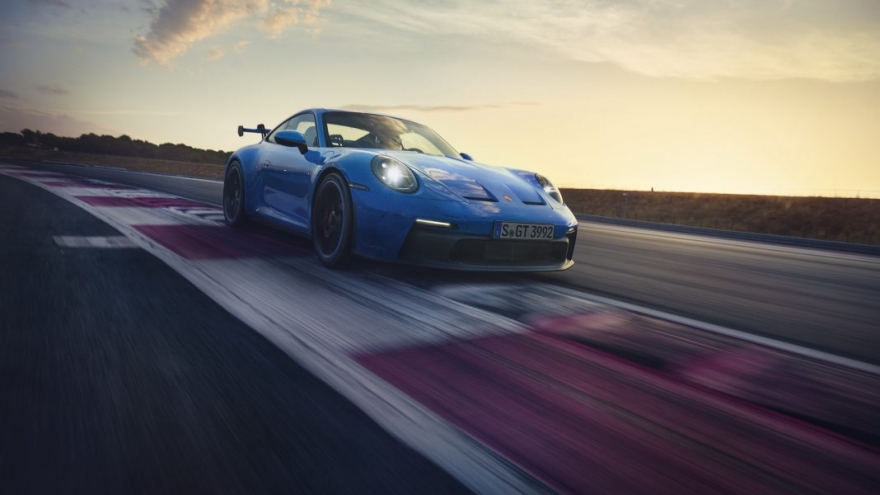 Porsche 911 GT3 thế hệ mới chính thức ra mắt