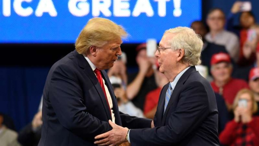 Trump-McConnell không ai chịu ai: “Cơn đau đầu” của đảng Cộng hòa