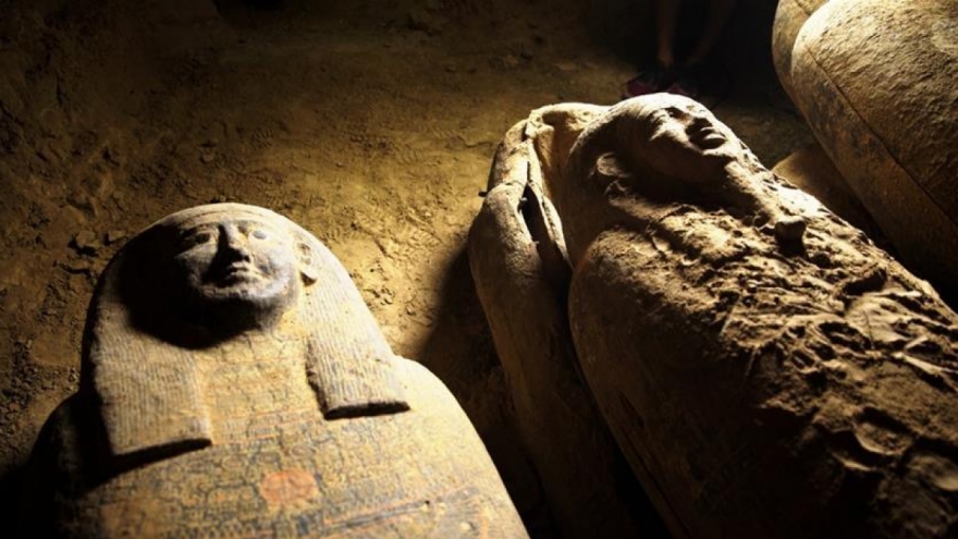Ai Cập trùng tu các bức tượng cổ ở khu vực công cộng