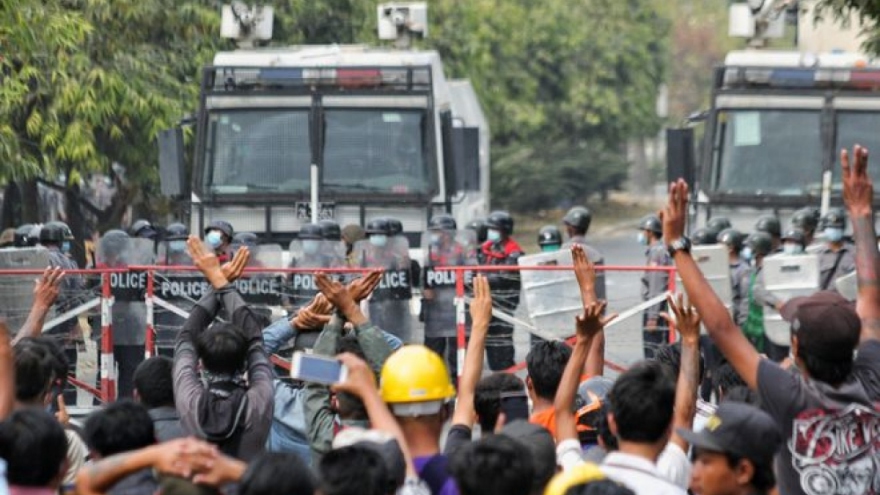 Cảnh sát Thái Lan lo ngại người biểu tình Myanmar vượt biên