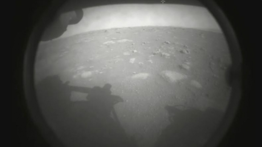 Tàu thăm dò của NASA hạ cánh thành công trên sao Hỏa