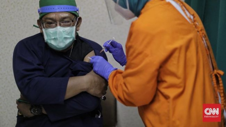 Indonesia gặp nhiều thách thức trong chiến dịch tiêm vaccine ngừa Covid-19
