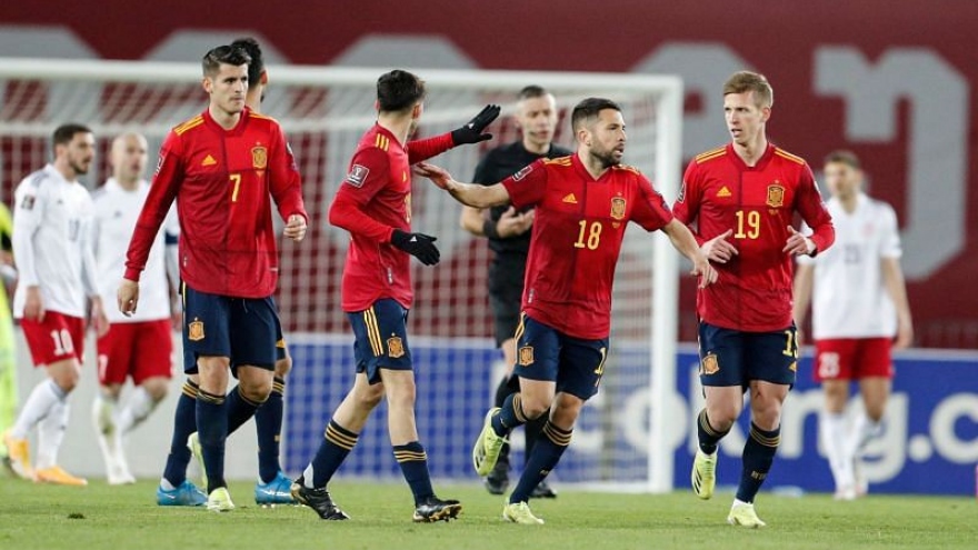 "Sao" Barca lên tiếng, Tây Ban Nha nhọc nhằn đánh bại Gruzia