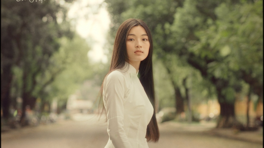 “Em và Trịnh” công bố những thước phim đầu tiên, nữ chính Lan Thy xuất hiện đẹp như thơ