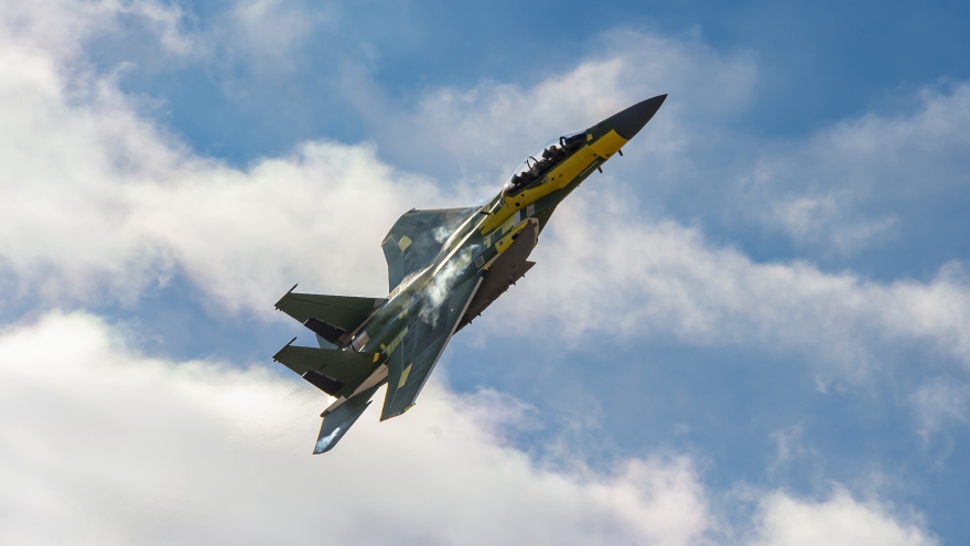 Không quân Mỹ nhận chiếc tiêm kích F-15EX đầu tiên từ Boeing