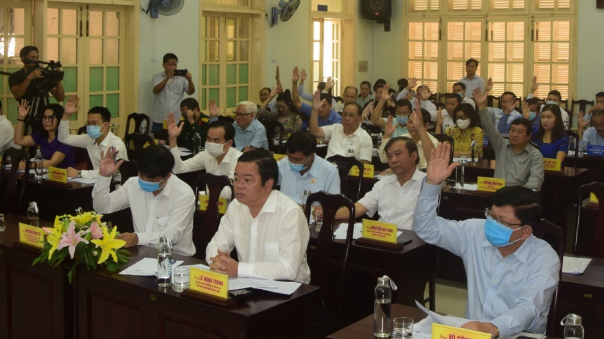 UBND huyện Hoàng Sa giới thiệu 2 người ứng Đại biểu HĐND thành phố Đà Nẵng