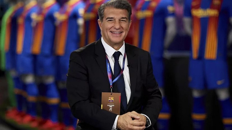 Tái đắc cử Chủ tịch Barca, Joan Laporta quyết tâm giữ chân Messi