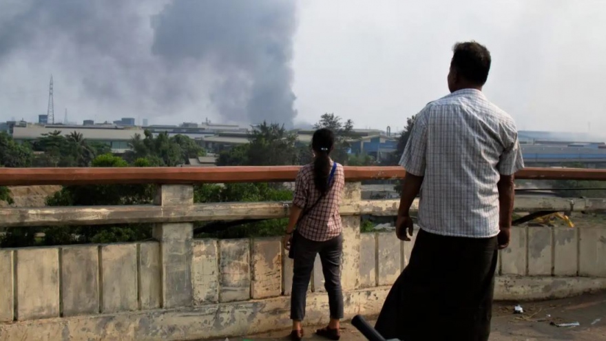 Trung Quốc thiệt hại gần 37 triệu USD trong vụ đốt phá nhà xưởng tại Myanmar
