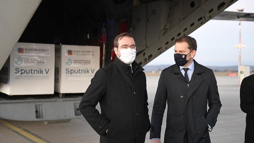 Bộ trưởng Y tế Slovakia từ chức để chấm dứt khủng hoảng liên quan đến vaccine Sputnik