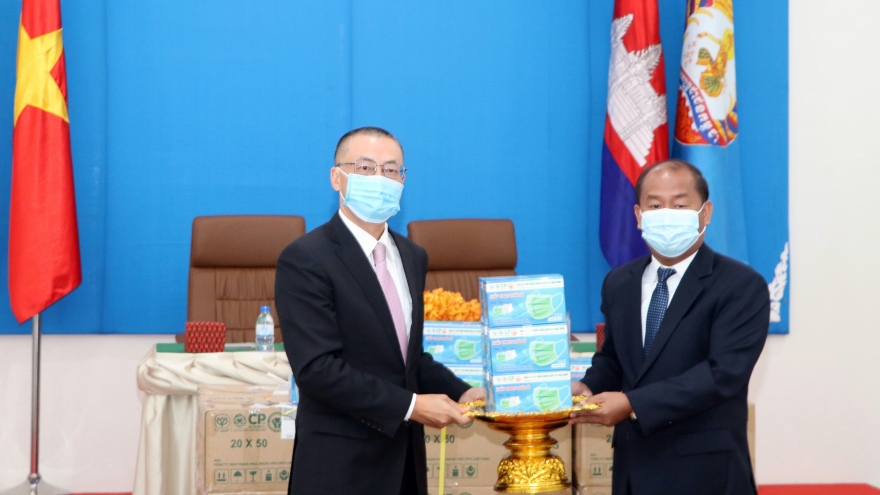 Việt Nam và Campuchia chung tay đẩy lùi dịch bệnh Covid-19