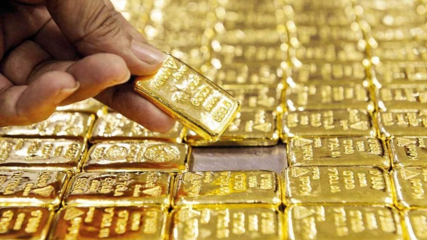 Giá vàng thế giới tăng nhẹ, nhưng vẫn thấp hơn giá vàng SJC khoảng 6,73 triệu đồng/lượng