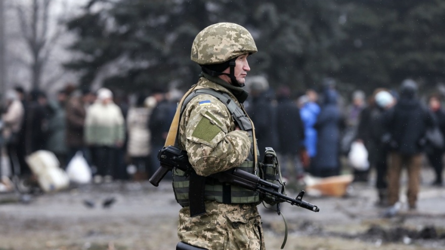 Căng thẳng giữa Nga với Mỹ và NATO gia tăng, Ukraine bị biến thành “thùng thuốc súng”?