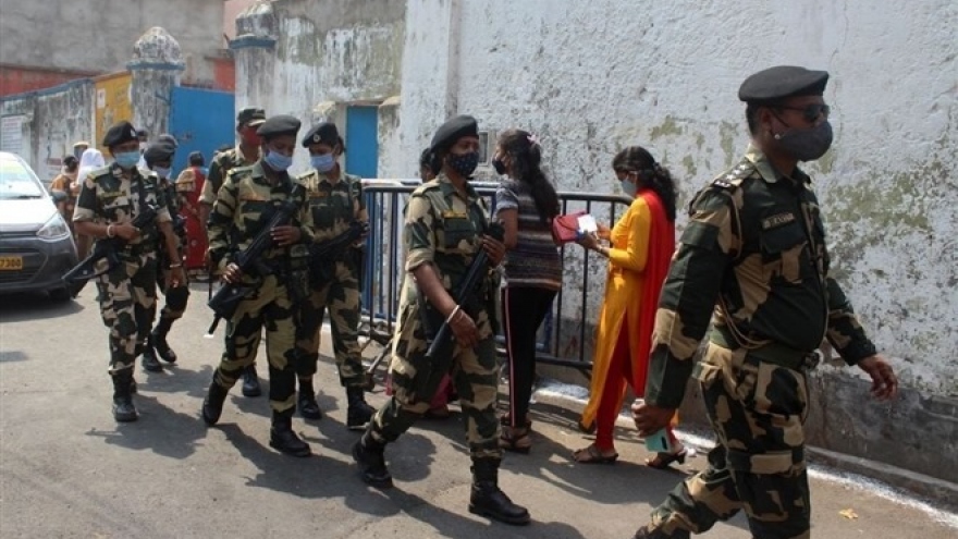 Quân đội Ấn Độ nâng công suất bệnh viện đối phó với đại dịch Covid-19