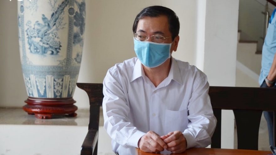 Bị cáo Vũ Huy Hoàng xin ngồi hầu tòa vì "đang mắc rất nhiều bệnh"
