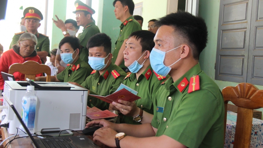 Nhiều huyện miền núi Quảng Nam hoàn thành cấp căn cước công dân