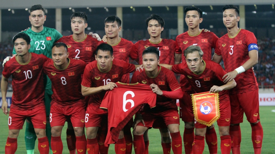 Trọng Hoàng chấn thương, ĐT Việt Nam "gãy" đội hình 3-4-3