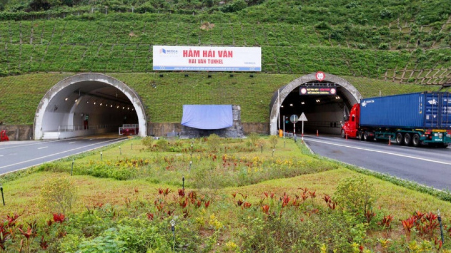 BOT hầm Hải Vân tăng phí từ 1/5, cao nhất 280.000 đồng/lượt