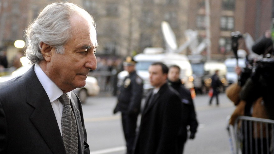 Siêu lừa Bernard Madoff: Từ nhà tài phiệt đầy quyền lực đến kẻ tội phạm bị căm ghét