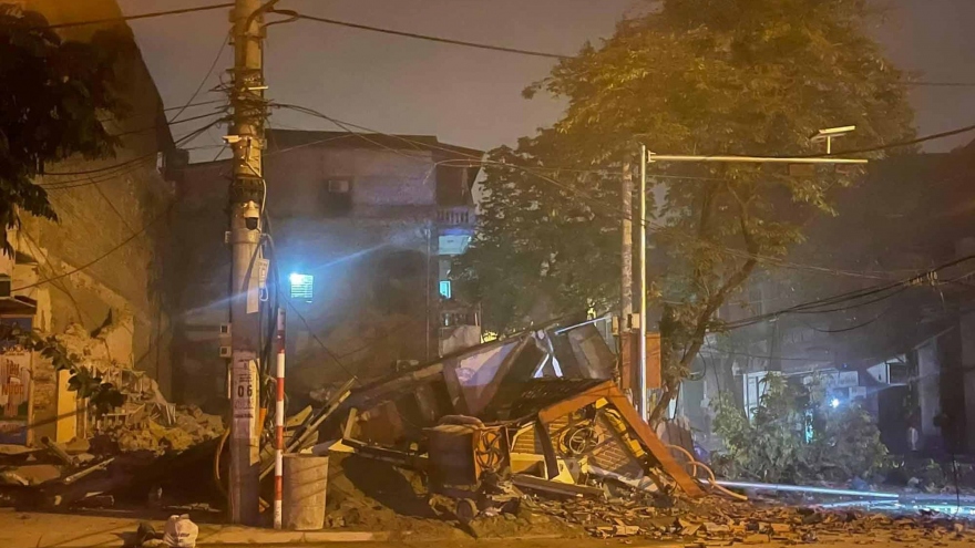 Căn nhà 3 tầng ở Lào Cai bất ngờ sập đổ trong đêm