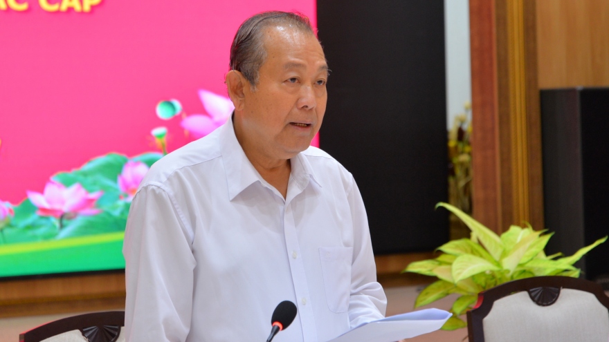 Phó Thủ tướng Trương Hòa Bình kiểm tra công tác bầu cử tại Đồng Tháp