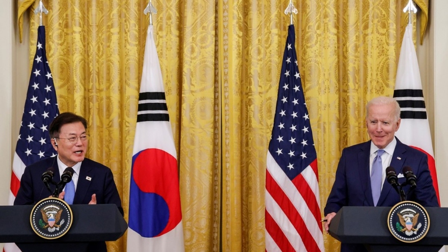 2 cuộc gặp Thượng đỉnh với 2 nước gần Trung Quốc nhất: Biden đang tính toán gì?