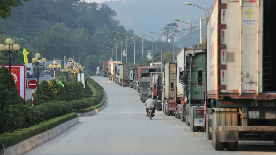 Hàng xuất khẩu lại ùn tắc tại cửa khẩu Lạng Sơn