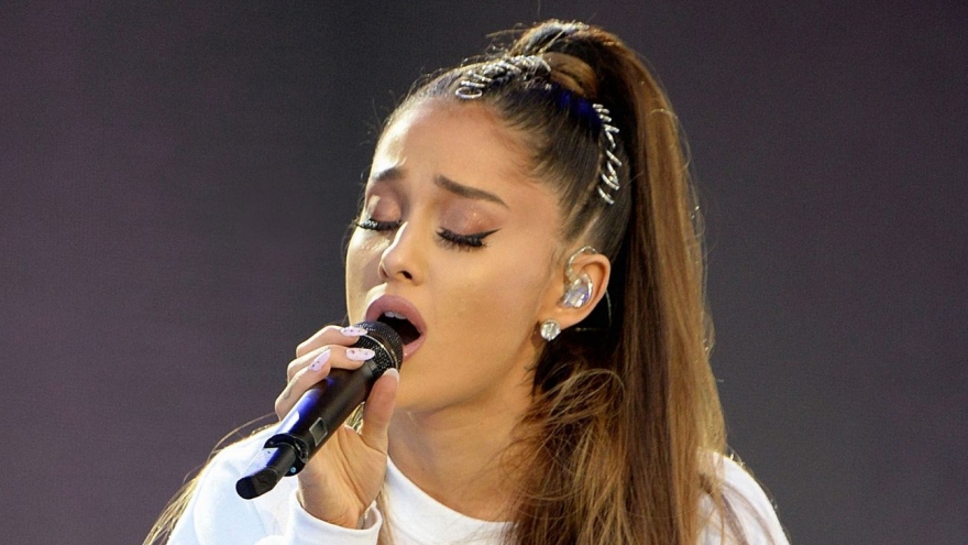 Ariana Grande vẫn chưa thôi đau buồn, 4 năm sau vụ đánh bom ở Manchester