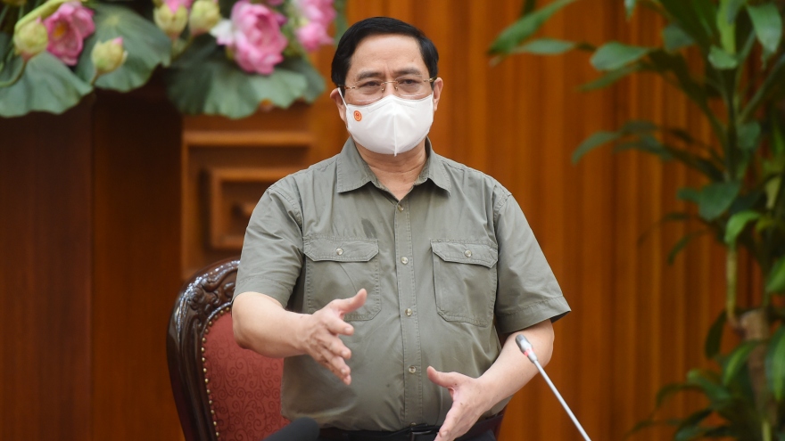 Thủ tướng Phạm Minh Chính nhắc nhở nghiêm khắc các địa phương chưa làm tốt phòng dịch