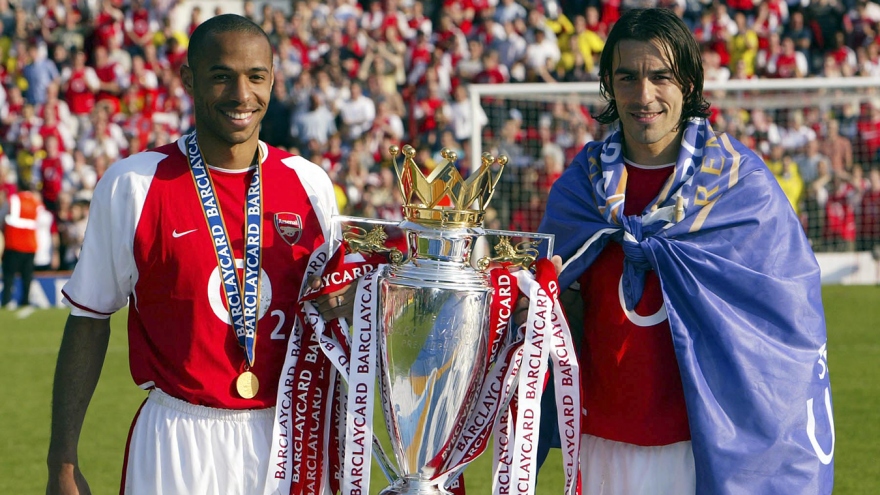 Ngày này năm xưa: Arsenal hoàn tất mùa giải bất bại lịch sử