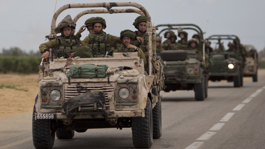 Quân đội Israel chuẩn bị chiến dịch trên bộ nhằm vào dải Gaza