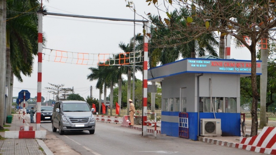 Thành phố Móng Cái: Kiểm tra thân nhiệt bắt buộc tại Trạm Km15, Bến tàu Dân Tiến