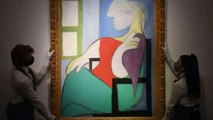 Bức họa "Người phụ nữ ngồi bên cửa sổ" của Picasso được bán với giá 103,4 triệu USD