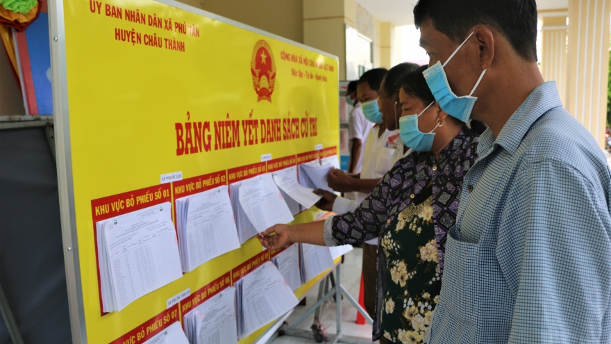 Sóc Trăng tuyên truyền bầu cử bằng tiếng phổ thông và tiếng Khmer