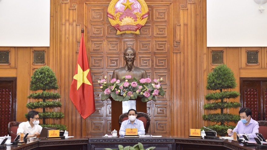 Thủ tướng Phạm Minh Chính: "Thực hiện chiến lược vaccine phòng, chống COVID-19"