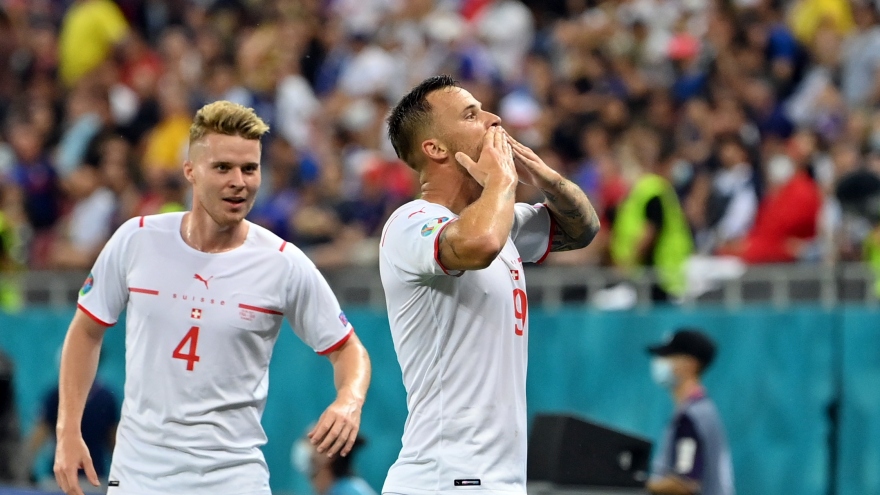 Xác định 6 đội bóng vào tứ kết EURO 2021: Bất ngờ Thụy Sĩ và CH Séc