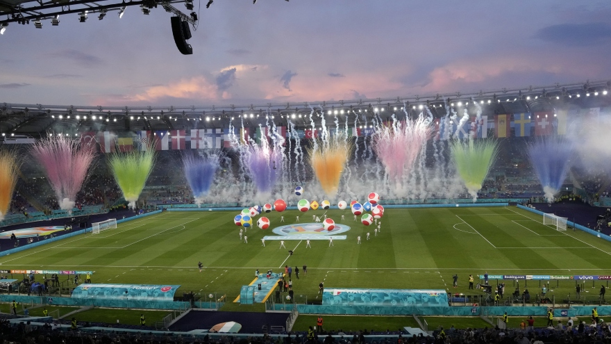 Lễ khai mạc EURO 2021: Đại tiệc âm thanh và ánh sáng