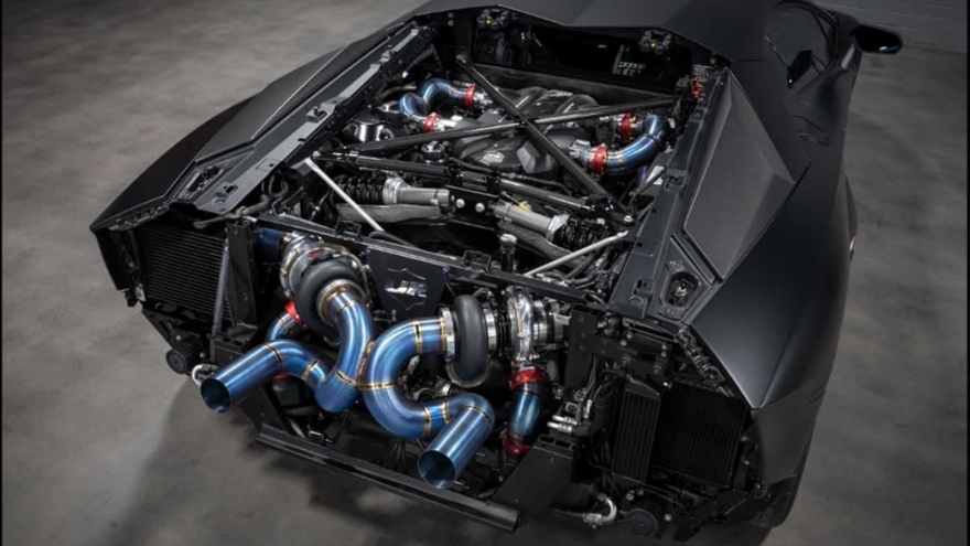 
        Ngắm khoang động cơ 2.000 mã lực của Lamborghini Aventador SVJ độ Twin-Turbo
                          
                      