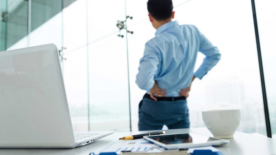 9 nguyên nhân không ngờ khiến bạn bị đau lưng