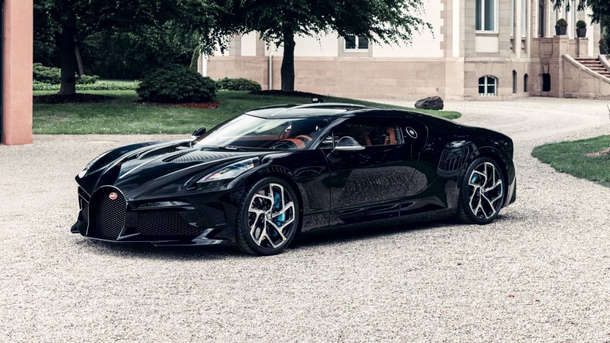 Siêu xe Bugatti giá 415 tỷ đồng được bàn giao cho chủ nhân