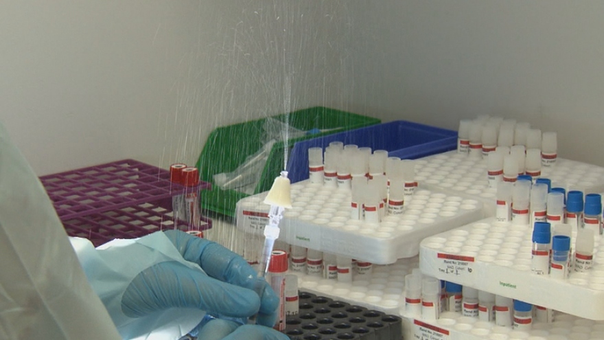 Australia thử nghiệm vaccine Covid-19 dưới dạng xịt mũi