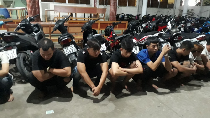 Đua xe ăn mừng ĐT Việt Nam chiến thắng, 18 thanh niên bị bắt