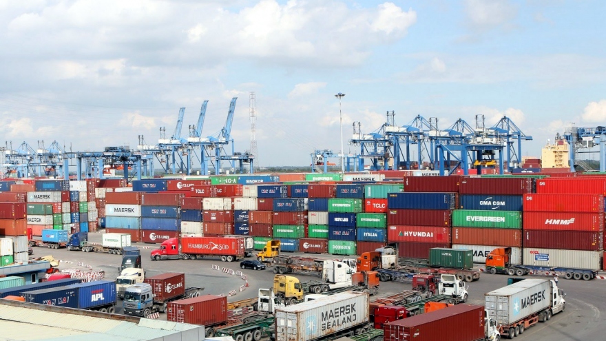 TP.HCM muốn lùi thời hạn thu phí hạ tầng cảng biển sang tháng 10/2021