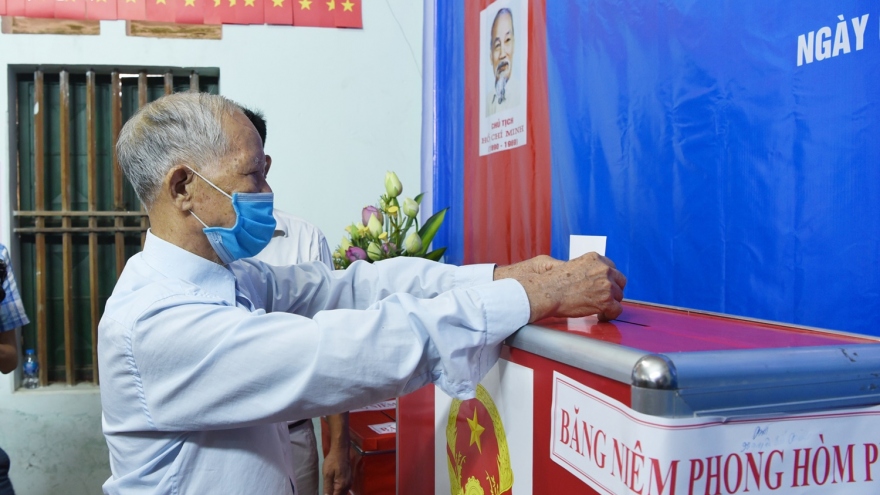 Vụ chủ tịch HĐND xã ở Hà Nội gian lận phiếu bầu: Hơn 1.000 cử tri chính thức đi bầu cử lại