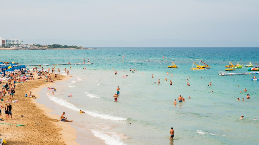 Bãi biển tại Síp sạch nhất châu Âu