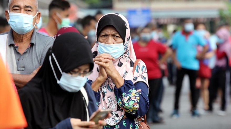 Tốc độ lây nhiễm vượt Ấn Độ, Malaysia có nguy cơ bị nhấn chìm trong thảm họa Covid-19