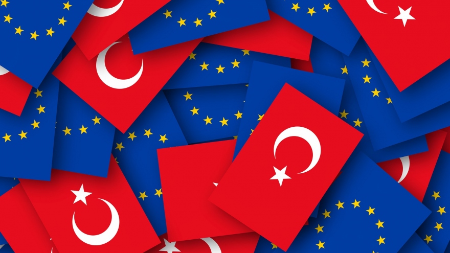 Hy Lạp và Thổ Nhĩ Kỳ xuống thang: Tâm bão địa chính trị ở Đông Địa Trung Hải sẽ tan?