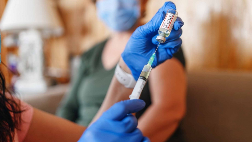 Mục tiêu 70% người lớn Mỹ được tiêm vaccine Covid-19 trước quốc khánh đã trong tầm tay