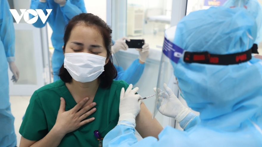 Việt Nam sẽ tiếp nhận từ 8-10 triệu liều vaccine trong tháng 7